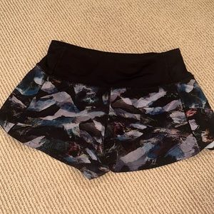 lululemon speed up shorts size 2 (long)